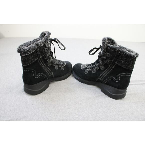 Clarks Boots Womens Size US 8M Black Aveleigh Edge Suede Comfort Waterproof NWOB - Picture 7 of 11